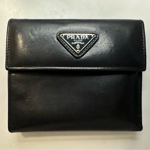Vintage Black Prada Wallet (Comes with Authenticity Card)